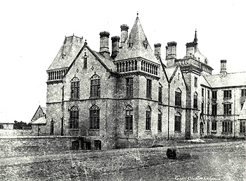 Three Counties Asylum the west end seen from the south-west in 1870 [Z50/2/13]